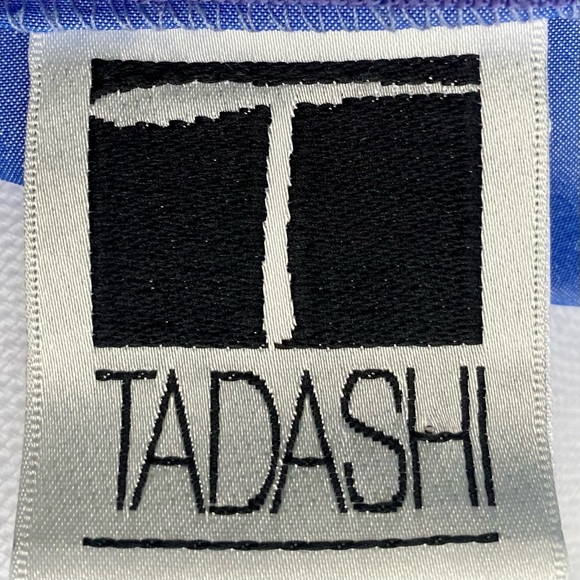 TADASHI shimmering blue plunging neck line roughed front collared cropped top - Picture 12 of 16